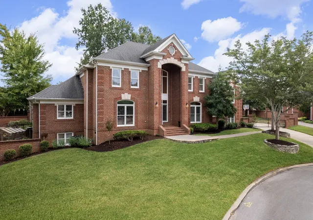 Homes for sale in Hendersonville, TN | 103 Hidden Way Ct, Hendersonville, TN 37075 | MLS# 3170636