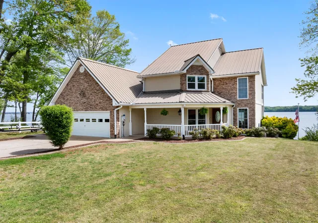 3rd image of 920 Co Rd 33, Killen, AL 35645 | MLS# 3169810