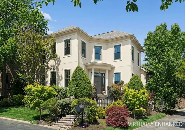 1st image of 31 Erwin Ct, Nashville, TN 37205 | MLS# 3175571