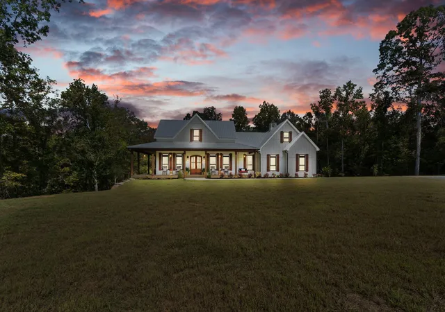 Photo 2 of Single family home for sale at 450 County Rd 28, Calhoun, TN 37309 | MLS# 3181681 | Listing updated on 2026-09-30