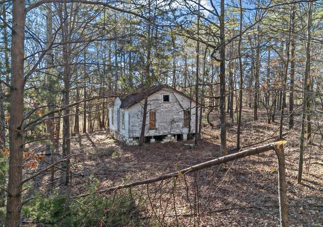 Photo 3 of Land for sale at 1837 Humphreys Co Line Rd, Mc Ewen, TN 37101 | MLS# 3169361 | Listing updated on 2026-08-28