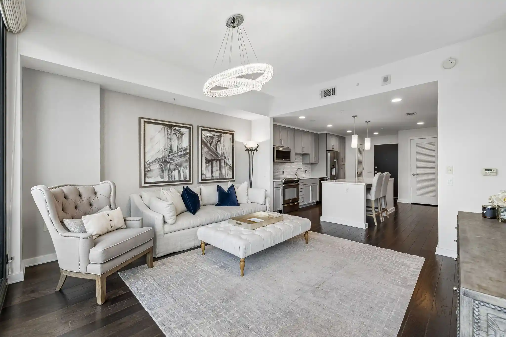 Listing Photo 1 - Condo for sale in 1212 Laurel St located at 1212 Laurel St, Nashville, TN 37203 - Unit #1714