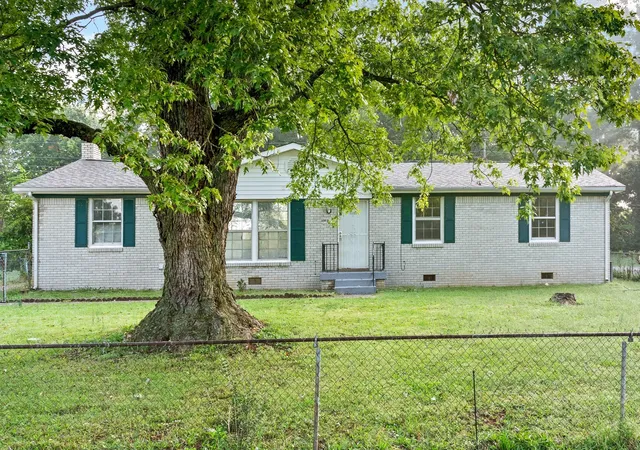 1st image of 2307 Pendleton Dr, Clarksville, TN 37042 | MLS# 3169491