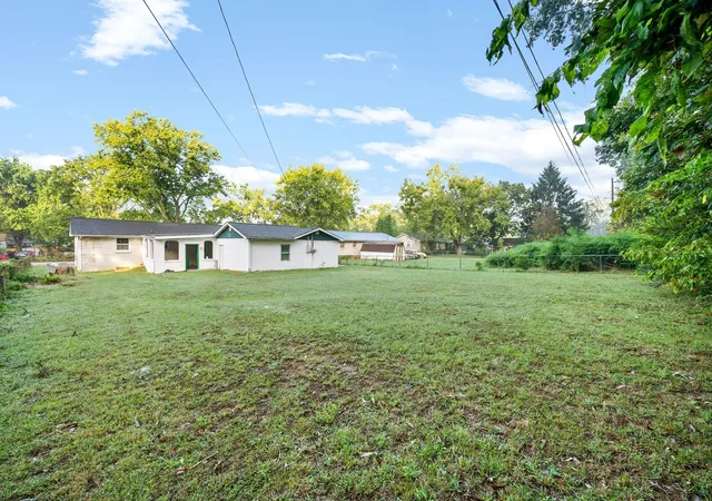 32nd image of 2307 Pendleton Dr, Clarksville, TN 37042 | MLS# 3169491