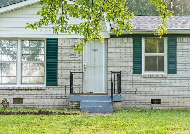 4th image of 2307 Pendleton Dr, Clarksville, TN 37042 | MLS# 3169491