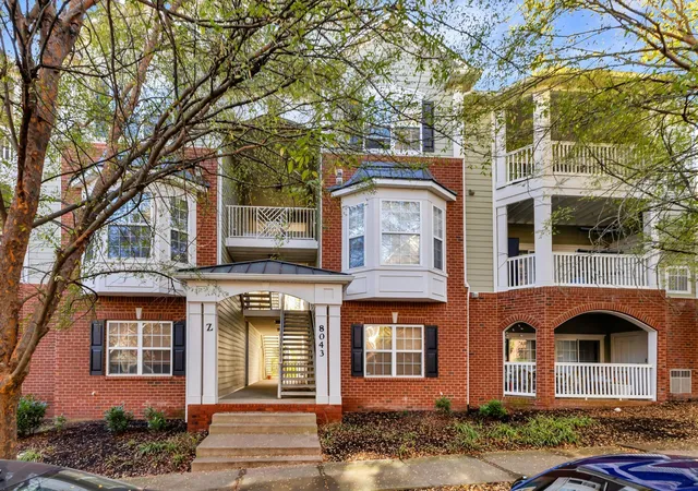 Photo 1 of Townhouse for sale at 8043 Bienville Dr #Z9, Nashville, TN 37211 | MLS# 3169515 | Listing updated on 2026-08-09