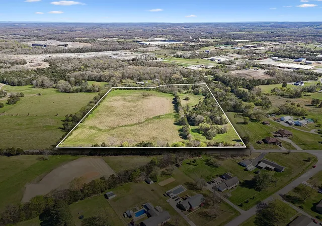 1st image of 1 Horse Mountain Rd, Shelbyville, TN 37160 | MLS# 3180494