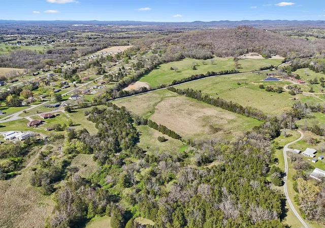 4th image of 1 Horse Mountain Rd, Shelbyville, TN 37160 | MLS# 3180494