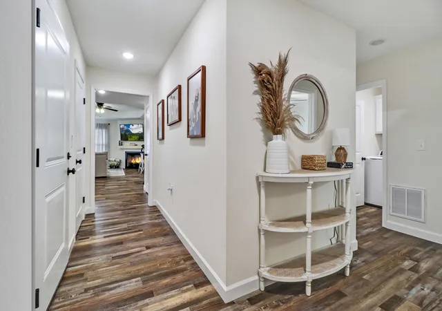 Photo 2 of Single family home for sale at 301 Dayton Ave, Crossville, TN 38555 | MLS# 3338496 | Listing updated on 2026-09-03