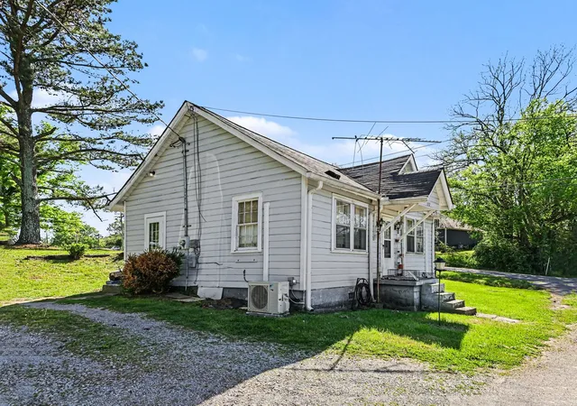 Homes for sale in Columbia, TN | 100 Morgan Springs Rd, Columbia, TN 38401 | MLS# 3172774