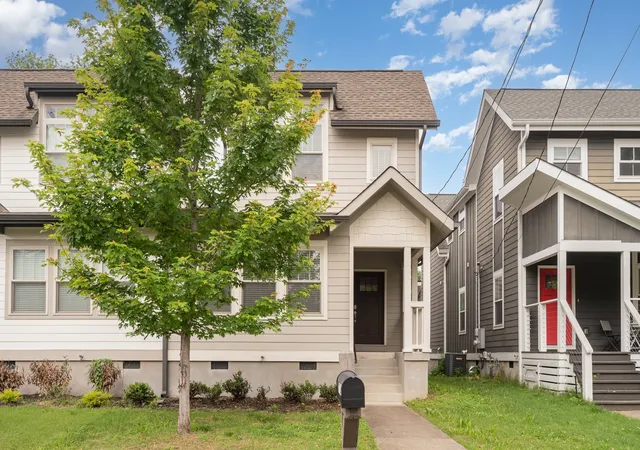 2nd image of 1719 14th Ave S #A, Nashville, TN 37212 | MLS# 3169651