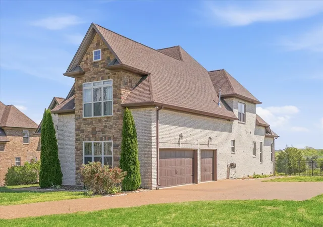 Photo 3 of Single family home for sale at 1033 Mires Rd, Mount Juliet, TN 37122 | MLS# 3173058 | Listing updated on 2026-09-30