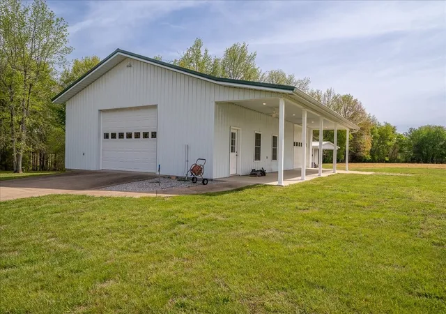 3rd image of 40 Rb Brown Rd, Leoma, TN 38468 | MLS# 3169712