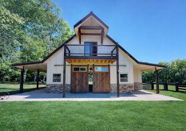 Photo 1 of House for sale at 2622 Poplar Knoll Dr, Columbia, TN 38401 | MLS# 3191057 | Listing updated on 2026-10-07