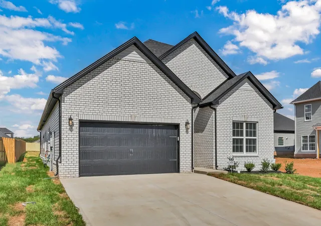 Photo 2 of Single family home for sale at 105 Sweet Clover Ct, Clarksville, TN 37040 | MLS# 3172954 | Listing updated on 2026-07-11