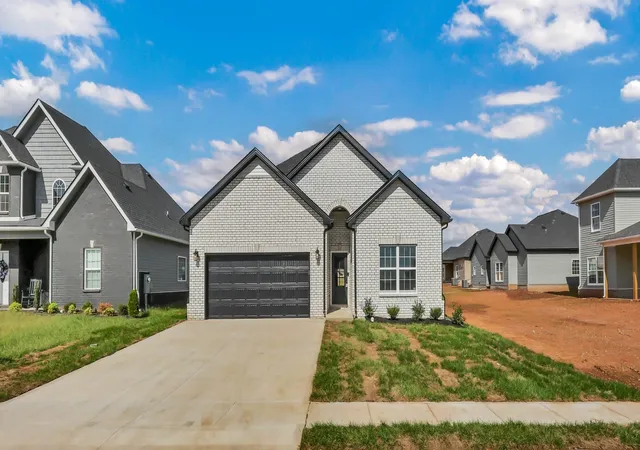 Photo 4 of Single family home for sale at 105 Sweet Clover Ct, Clarksville, TN 37040 | MLS# 3172954 | Listing updated on 2026-07-11