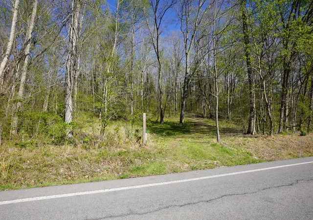 Homes for sale in Tennessee Ridge, TN | 4219 Hwy 49, Tennessee Ridge, TN 37178 | MLS# 3172829