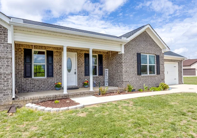 Homes for sale in Summertown, TN | 106 Blaine Ln, Summertown, TN 38483 | MLS# 3176347