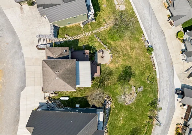 Photo 60 of Single family home for sale at 350 Blue Moon Rdg, Smithville, TN 37166 | MLS# 3171030 | Listing updated on 2026-07-21