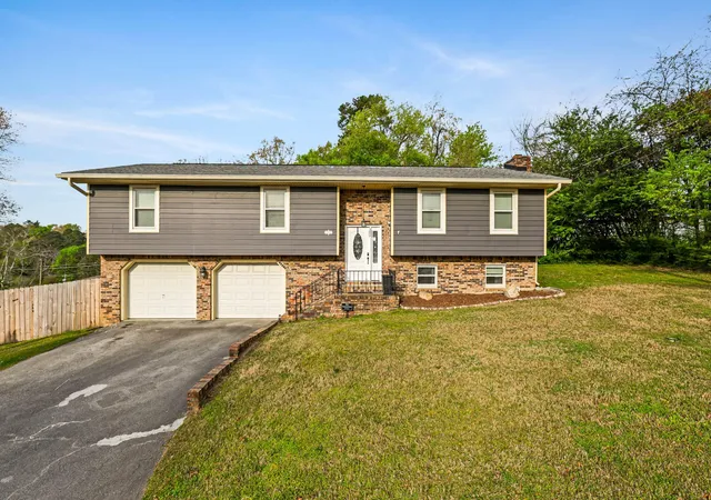 Photo 1 of Single family home for sale at 9330 Cawood Ln, Chattanooga, TN 37421 | MLS# 3170467 | Listing updated on 2026-10-09