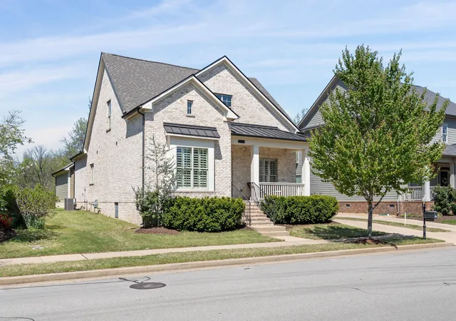 Photo 1 of Single family home for sale at 804 Charming Ct, Franklin, TN 37064 | MLS# 3170705 | Listing updated on 2026-10-08