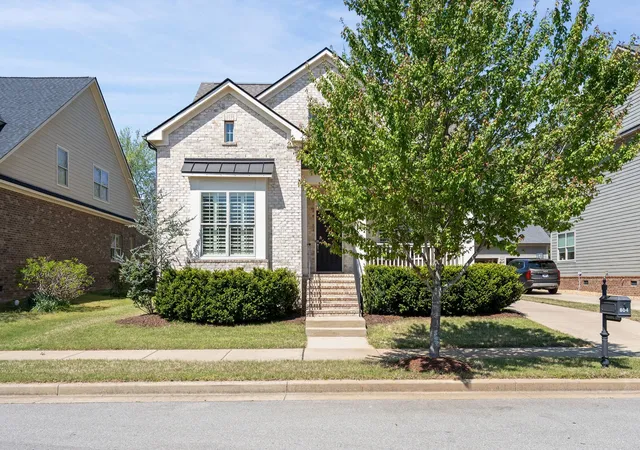 Photo 2 of Single family home for sale at 804 Charming Ct, Franklin, TN 37064 | MLS# 3170705 | Listing updated on 2026-10-08