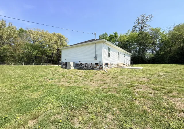 5th image of 1113 Hurricane Rd, Tullahoma, TN 37388 | MLS# 3172974