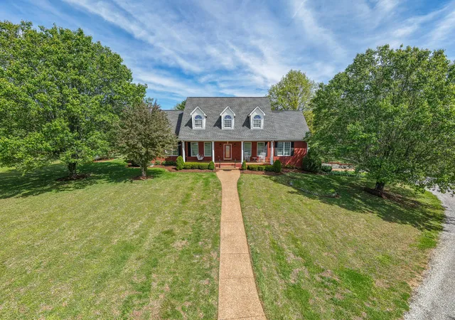 Photo 1 of Single family home for sale at 4676 Harpeth Peytonsville Rd, Thompsons Station, TN 37179 | MLS# 3170752 | Listing updated on 2026-08-01