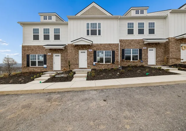 Photo 3 of Townhouse for sale at 206 Dry Crk Cmns, Goodlettsville, TN 37072 | MLS# 3170669 | Listing updated on 2026-10-05