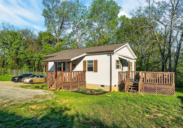 Homes for sale in Smithville, TN | 3820 Jefferson Rd, Smithville, TN 37166 | MLS# 3171597