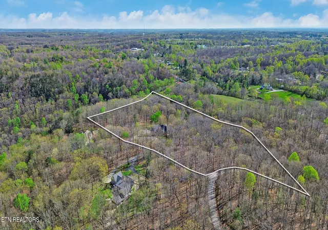 5th image of 111 Charity Lane, Jamestown, TN 38556 | MLS# 3170706