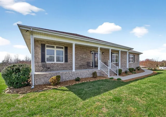 4th image of 450 Low Gap Rd, Sparta, TN 38583 | MLS# 3170735