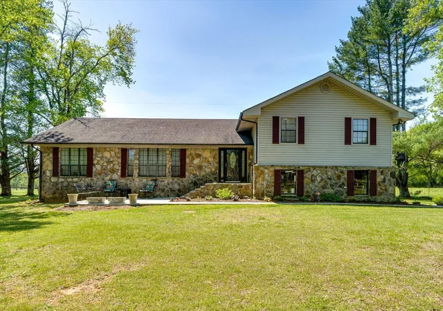 Homes for sale in Whitwell, TN | 487 Hackworth Road, Whitwell, TN 37397 | MLS# 3170764