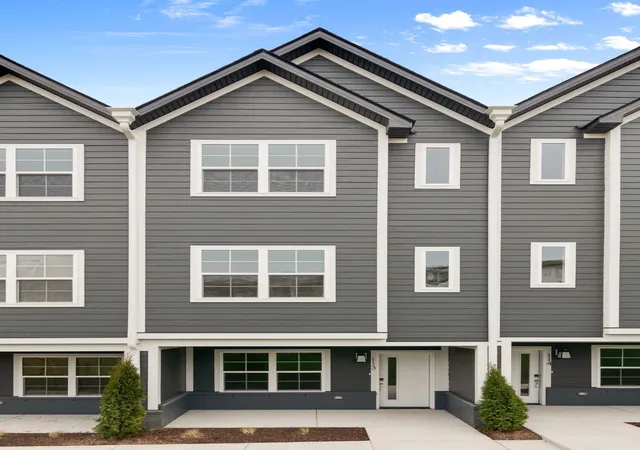 Photo 1 of Sale Pending at 700 N Dupont Ave #206, Madison, TN 37115 | MLS# 3170805 | Listing updated on 2026-06-22