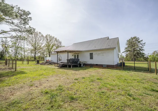 Photo 2 of Single family home for sale at 4970 Highway 57, Michie, TN 38357 | MLS# 3170928 | Listing updated on 2026-08-03