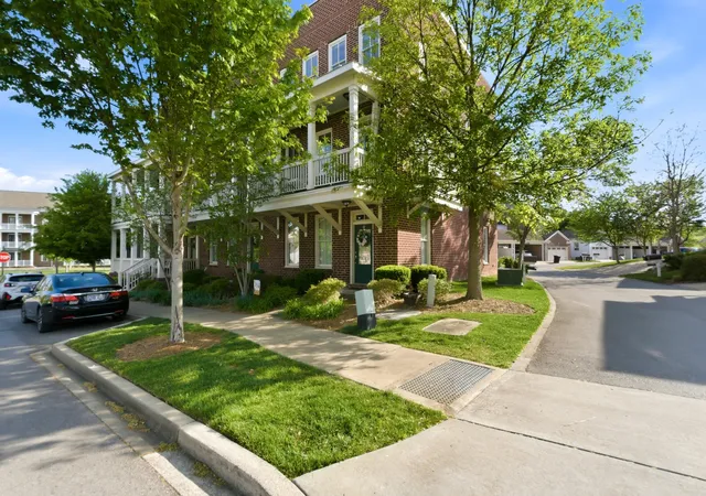Photo 2 of Townhouse for sale at 419 Henry Russell St, Franklin, TN 37064 | MLS# 3179642 | Listing updated on 2026-09-04