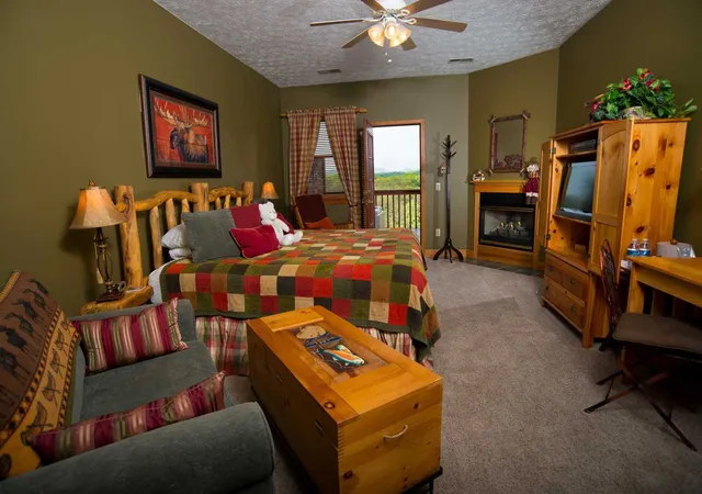 Photo 3 of Mansion for sale at 2149 Seaton Springs Rd, Sevierville, TN 37862 | MLS# 3190027 | Listing updated on 2026-09-17