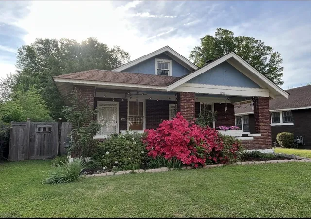 Photo 1 of Single family home for sale at 850 N Willett Cir, Memphis, TN 38107 | MLS# 3545262 | Listing updated on 2026-10-07