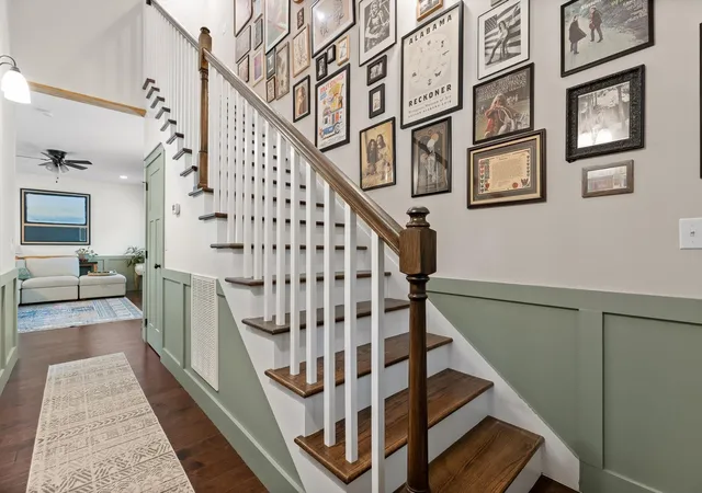 Photo 2 of Single family home for sale at 512 Hedgewood Dr, Chattanooga, TN 37405 | MLS# 3262600 | Listing updated on 2026-07-09