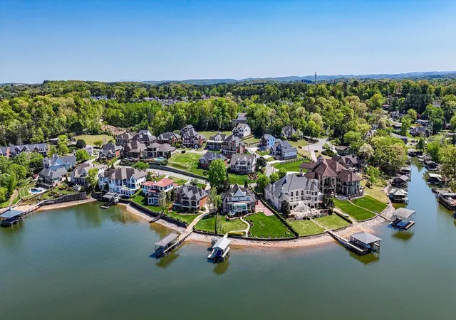 Photo 1 of Mansion for sale at 4448 Sailmaker Cir, Chattanooga, TN 37416 | MLS# 3171373 | Listing updated on 2026-10-12