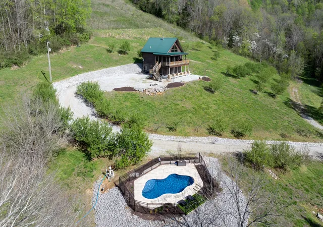 2nd image of 4818 Ensor Hollow Rd, Buffalo Valley, TN 38548 | MLS# 3171459