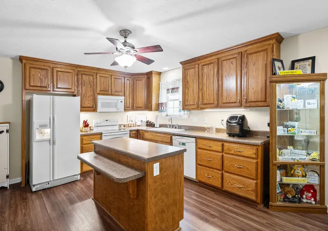 Photo 4 of Single family home for sale at 1038 Phillip Dr, Portland, TN 37148 | MLS# 3173170 | Listing updated on 2026-10-09