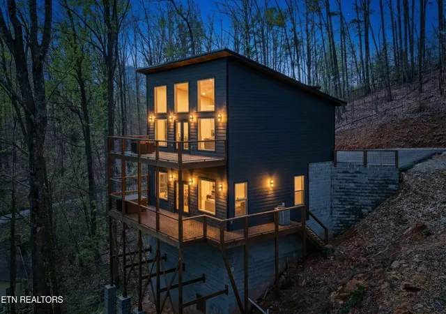 2nd image of 640 Carter Plaza, Gatlinburg, TN 37738 | MLS# 3171506