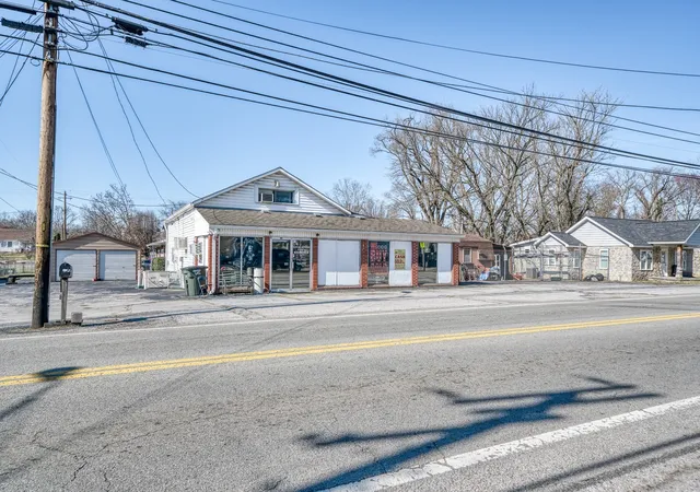 Homes for sale in Sparta, TN | 249 N Spring St, Sparta, TN 38583 | MLS# 3171596