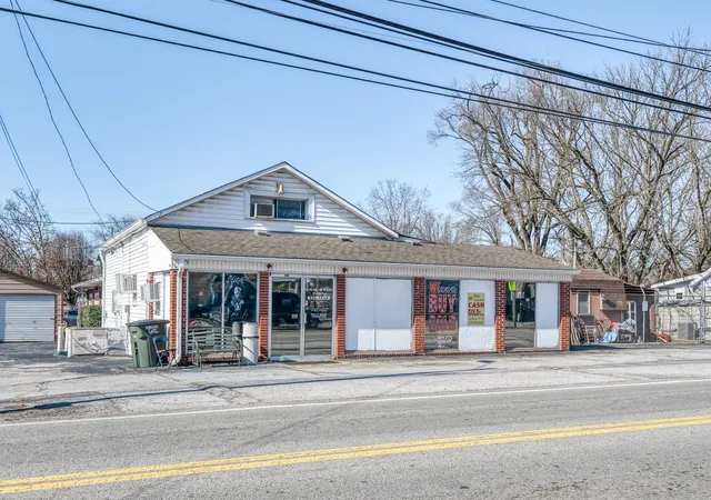 Homes for sale in Sparta, TN | 249 N Spring St, Sparta, TN 38583 | MLS# 3171596