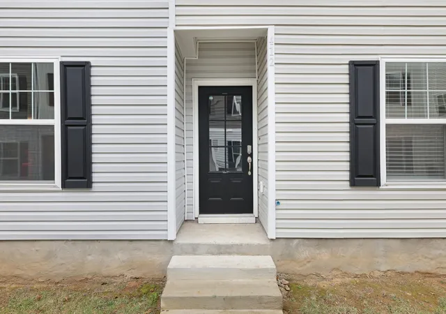 3rd image of 412 Moshe Mualem Pl, La Vergne, TN 37086 | MLS# 3179281