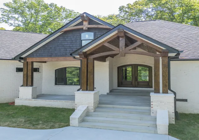 Photo 2 of Single family home for sale at 126 Dogwood Ct, Dickson, TN 37055 | MLS# 3178467 | Listing updated on 2026-06-09