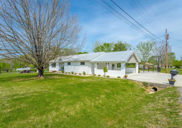 2nd image of 327 Irwin Avenue, Decatur, TN 37322 | MLS# 3337668