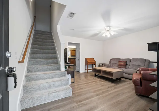 3rd image of 107 Oak Valley Circle, Smyrna, TN 37167 | MLS# 3176104