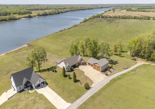 Homes for sale in Savannah, TN | 875 Faith Ln, Savannah, TN 38372 | MLS# 3172836